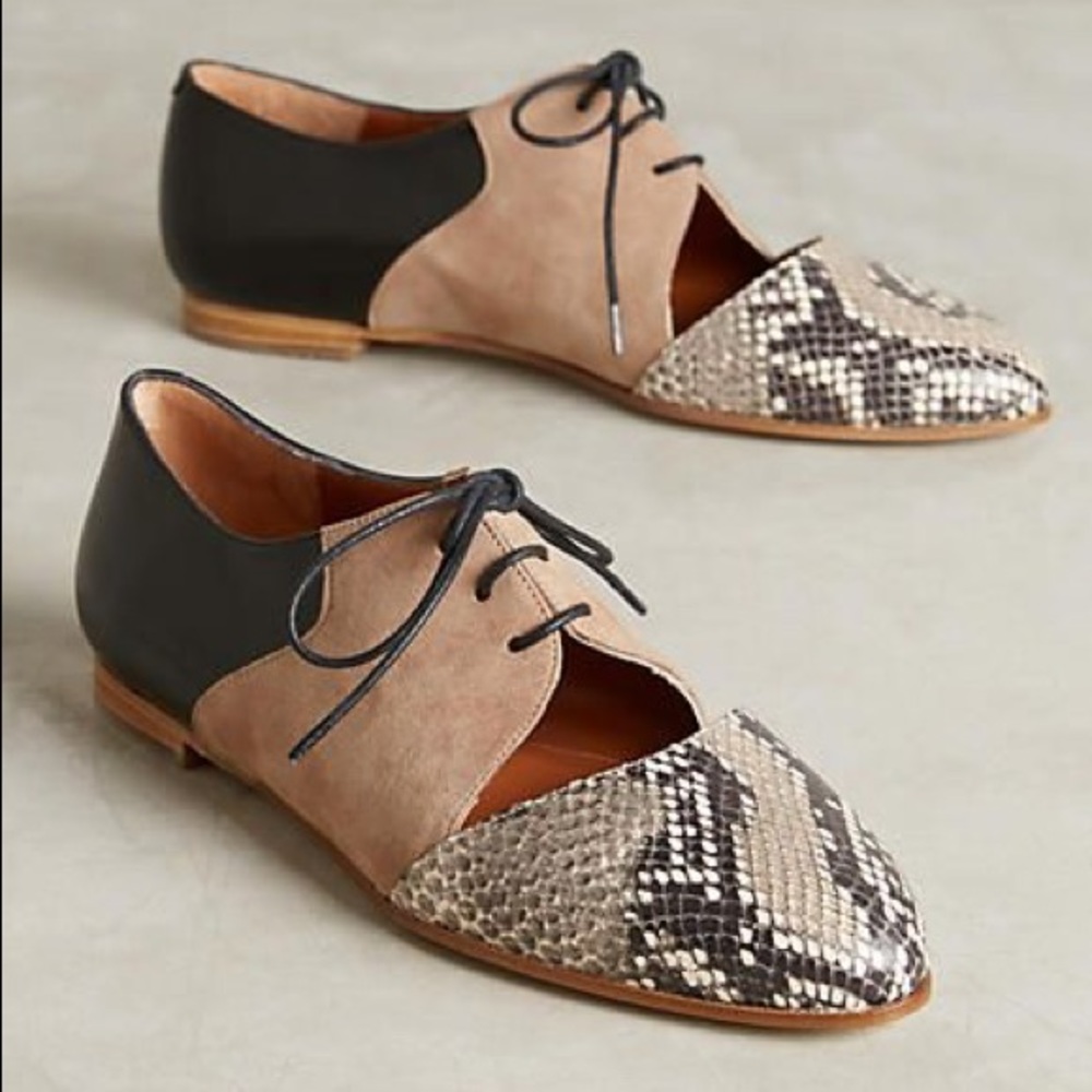 SOLD Anthropologie Oxfords Snake!